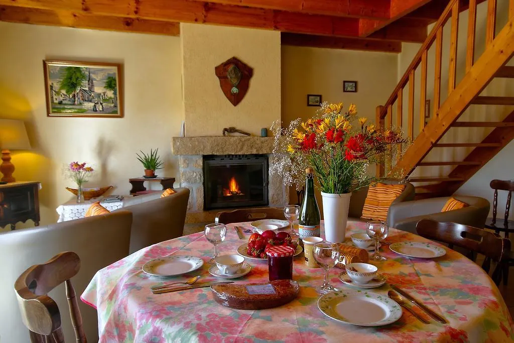 Hébergement de vacances Gîtes de Kergorz Plomodiern
